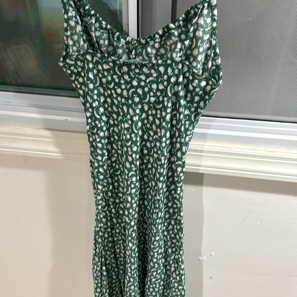 Rouje Leafy Green and White Midi Dress - Picture 13 of 13